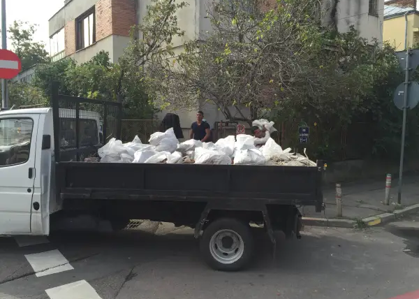 Transport moloz Zona IOR, Sector 3