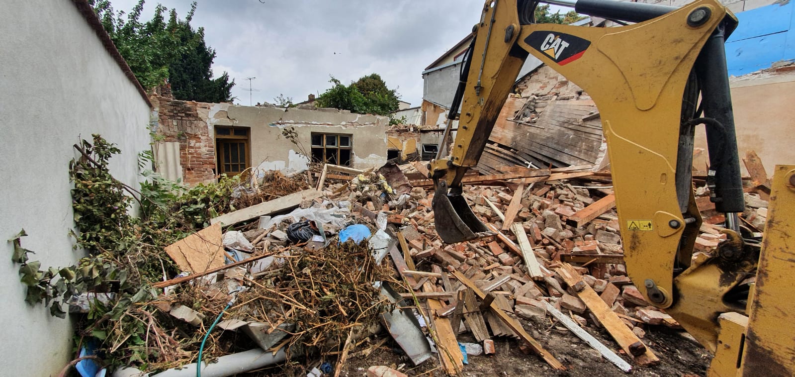 Demolare casa de locuit Sector 2 – Bucuresti